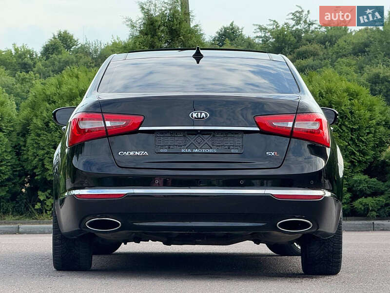 Седан Kia Cadenza 2013 в Дрогобыче