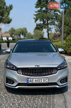 Седан Kia Cadenza 2017 в Днепре