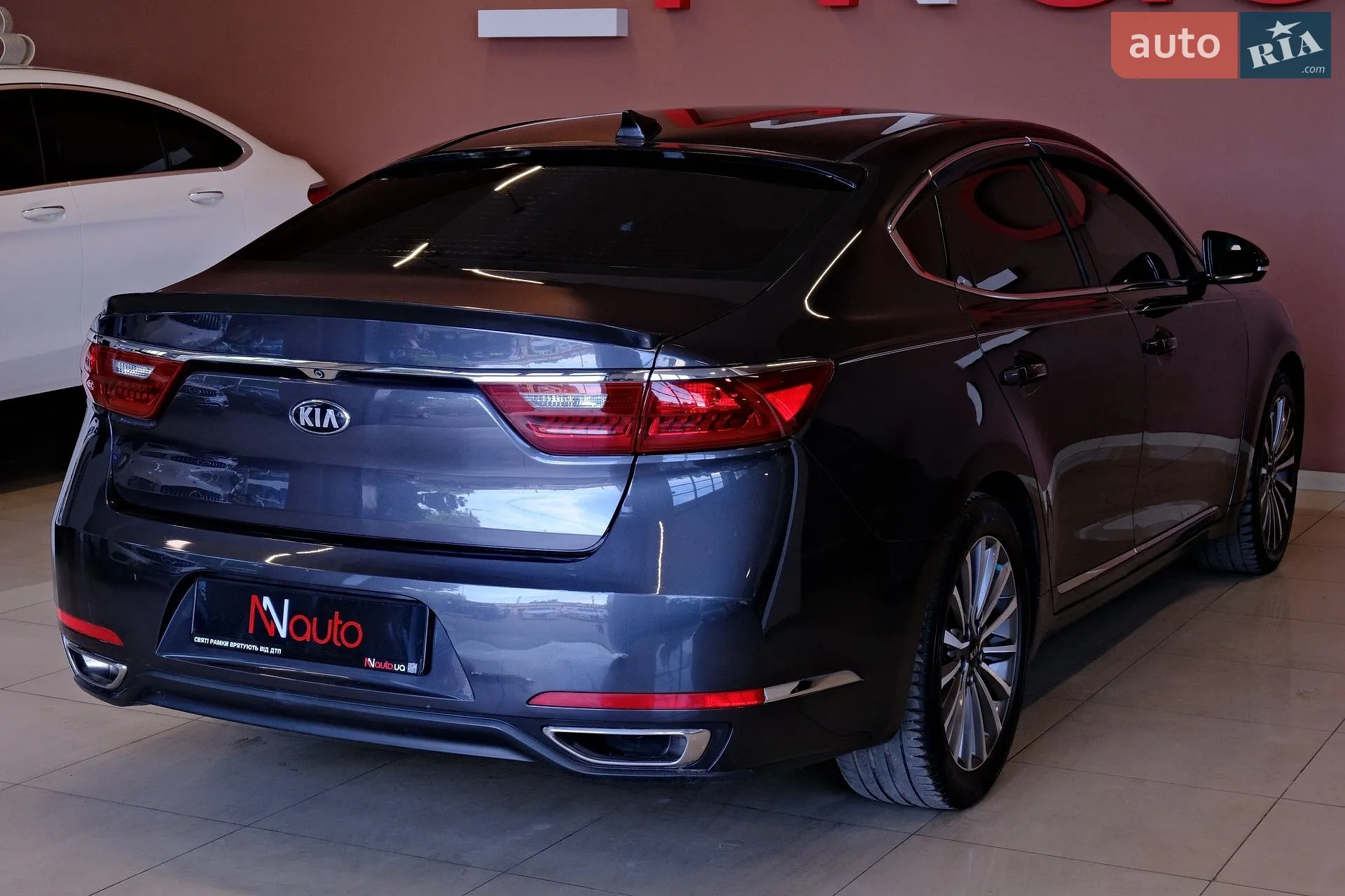 2017 Kia Cadenza - мініатюра 13