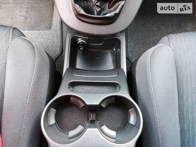 Мінівен Kia Carens 2008 в Козятині