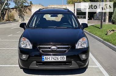 Универсал Kia Carens 2008 в Киеве