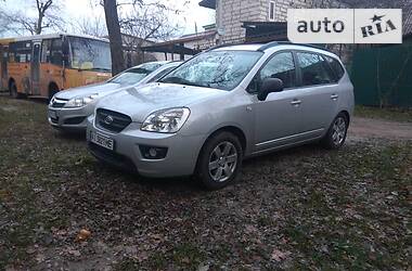 Минивэн Kia Carens 2008 в Киеве