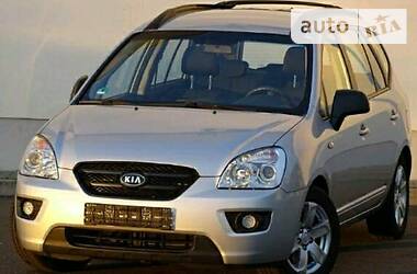 Минивэн Kia Carens 2008 в Киеве