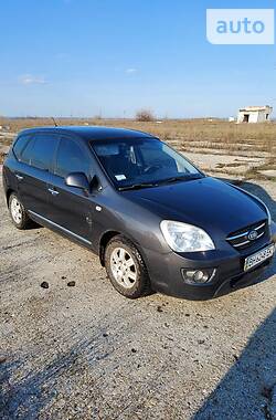 Минивэн Kia Carens 2007 в Любашевке