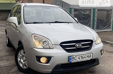 Минивэн Kia Carens 2008 в Львове