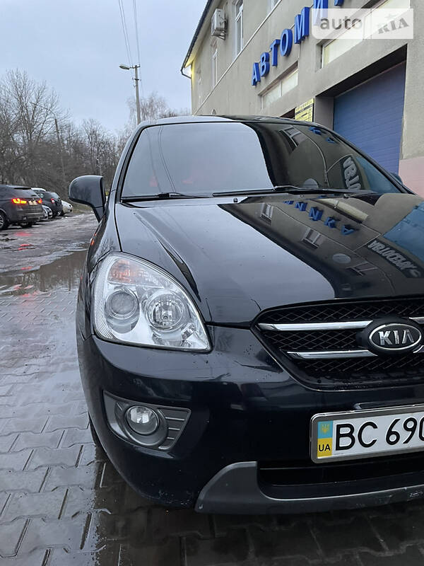 Мінівен Kia Carens 2007 в Дрогобичі
