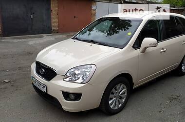 Минивэн Kia Carens 2011 в Киеве