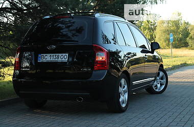 Универсал Kia Carens 2007 в Дрогобыче