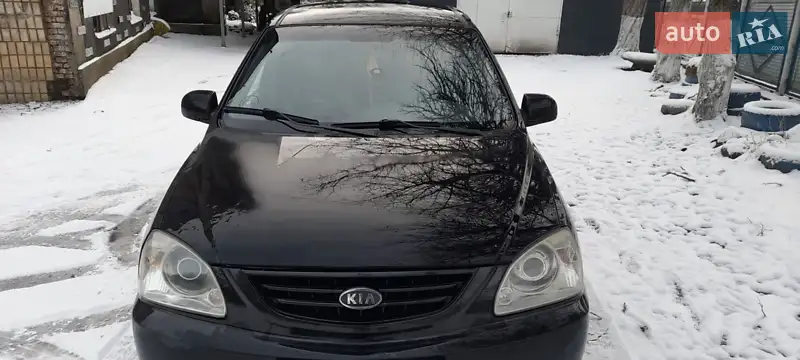 Kia Carens 2004