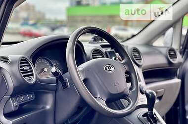 Минивэн Kia Carens 2008 в 