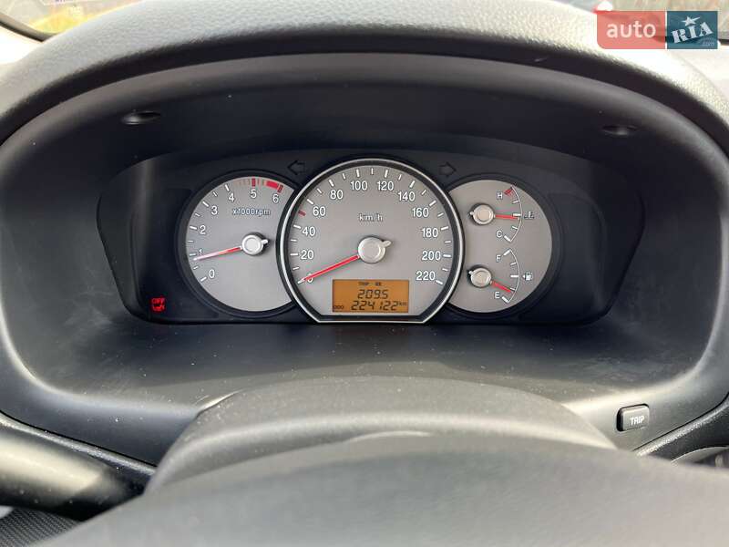 Универсал Kia Carens 2007 в Луцке