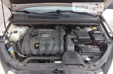 Минивэн Kia Carens 2006 в 