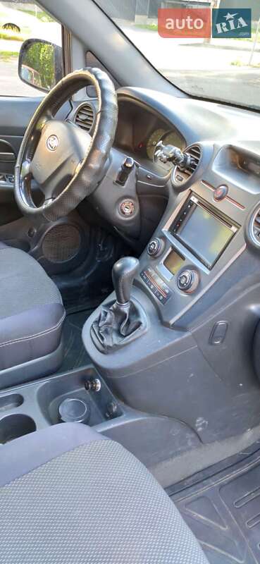 Мінівен Kia Carens 2007 в Києві