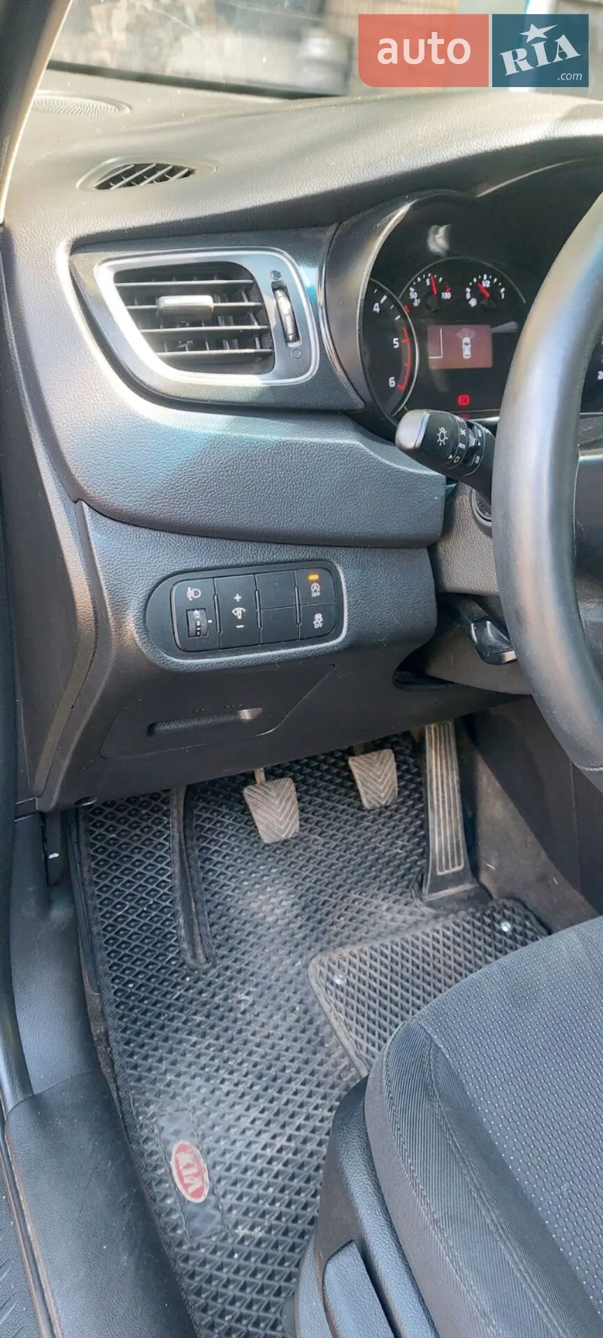 2015 Kia Carens - мініатюра 15