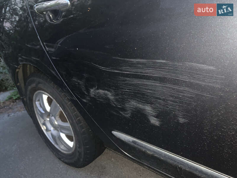 Мінівен Kia Carens 2008 в Києві фото 32 Мінівен Kia Carens 2008 в Києві