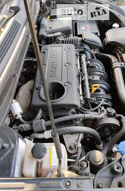 Минивэн Kia Carens 2008 в 