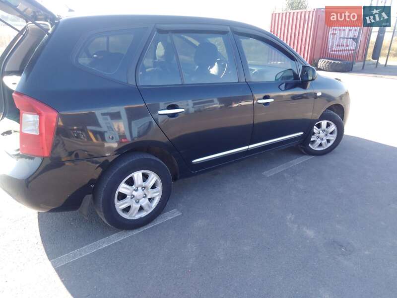 Минивэн Kia Carens 2008 в Киеве