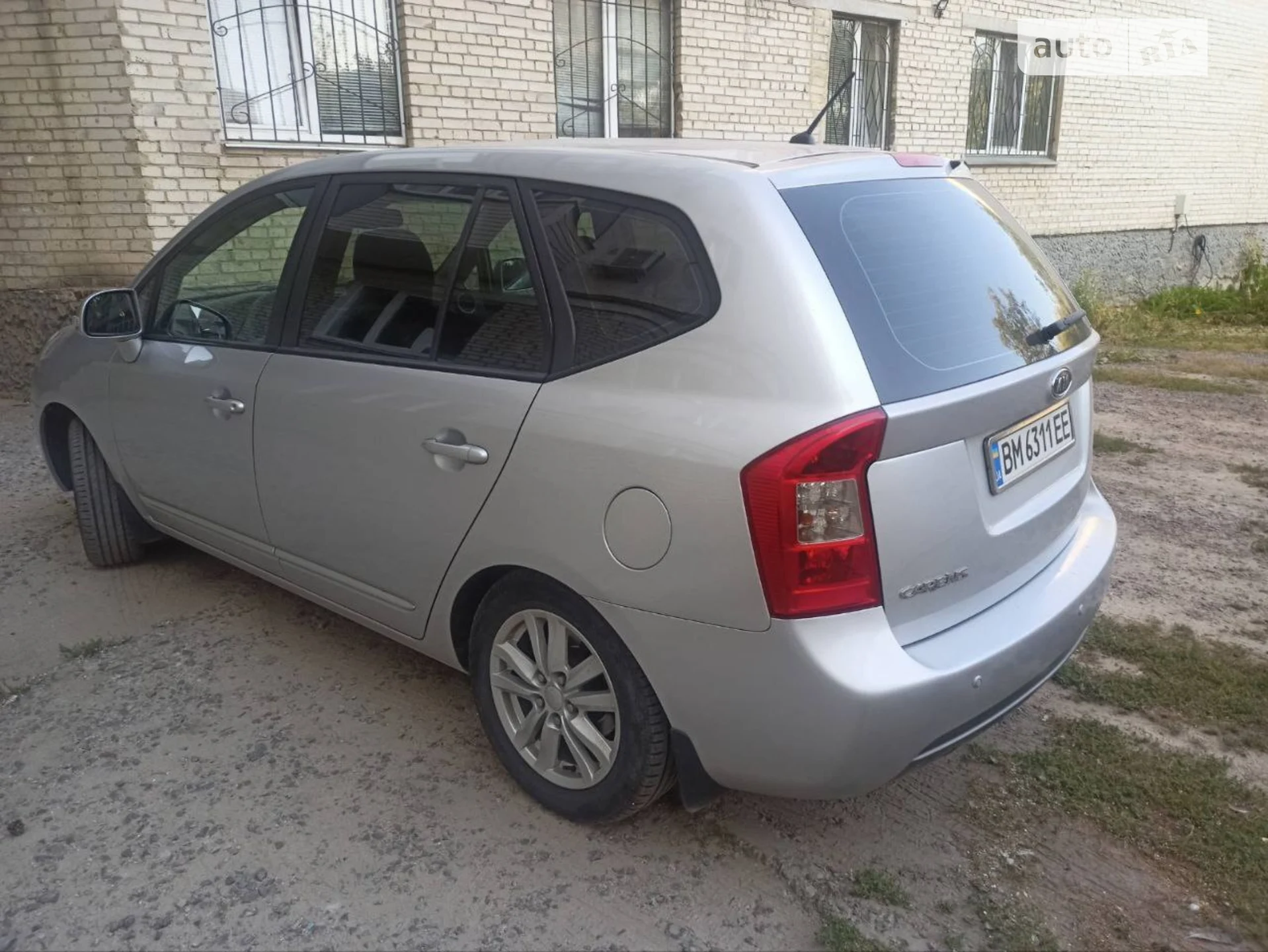 2011 Kia Carens - мініатюра 2