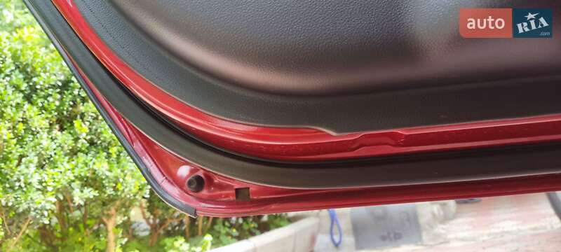 Минивэн Kia Carens 2008 в Умани фото 12 Минивэн Kia Carens 2008 в Умани