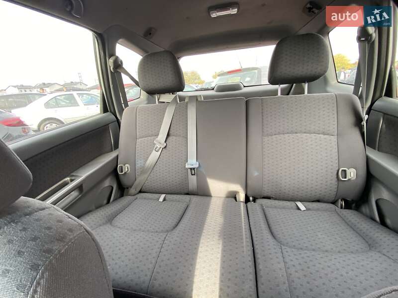 Мінівен Kia Carens 2005 в Рівному