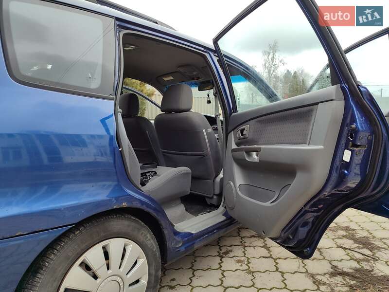 Мінівен Kia Carens 2002 в Чорноморську