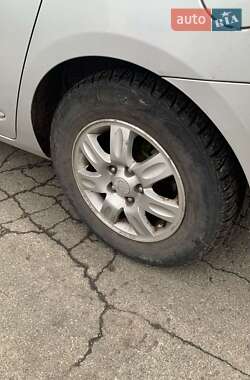 Мінівен Kia Carens 2008 в Переяславі
