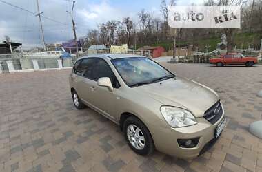 Минивэн Kia Carens 2008 в 