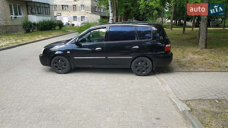 Kia Carens 2005