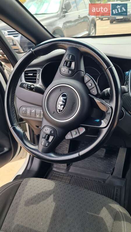 Мікровен Kia Carens 2017 в Житомирі фото 12 Мікровен Kia Carens 2017 в Житомирі