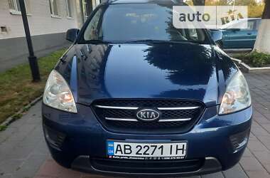 Минивэн Kia Carens 2008 в Виннице