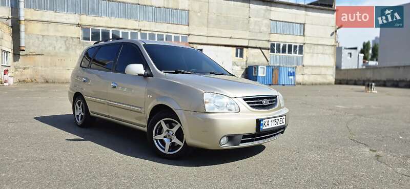 Мінівен Kia Carens 2004 в Києві