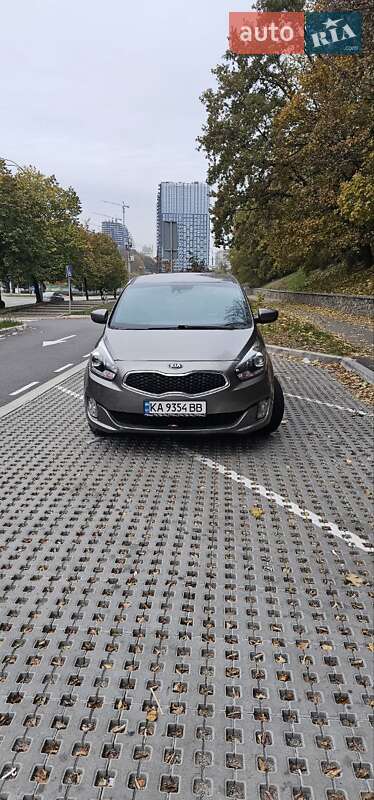 Kia Carens 2016