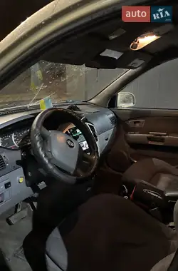 Kia Carens 2002