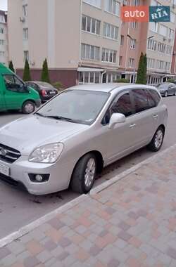 Мінівен Kia Carens 2010 в Києві