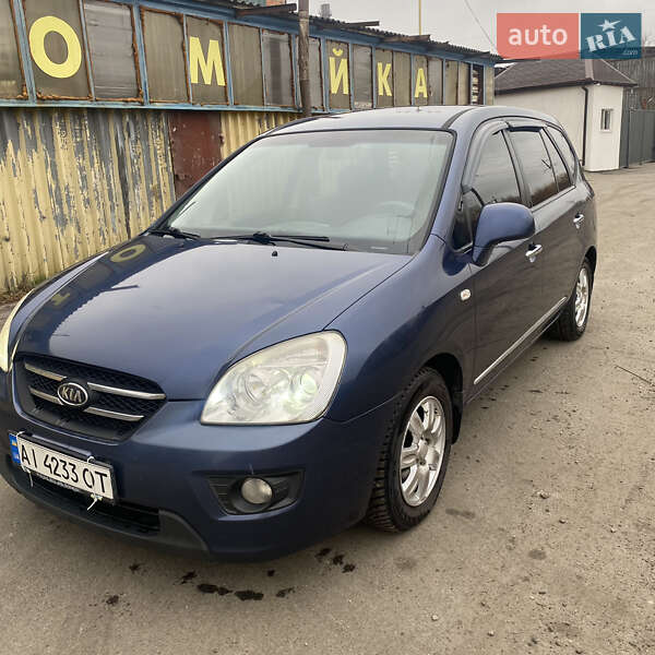 Минивэн Kia Carens 2008 в Буче