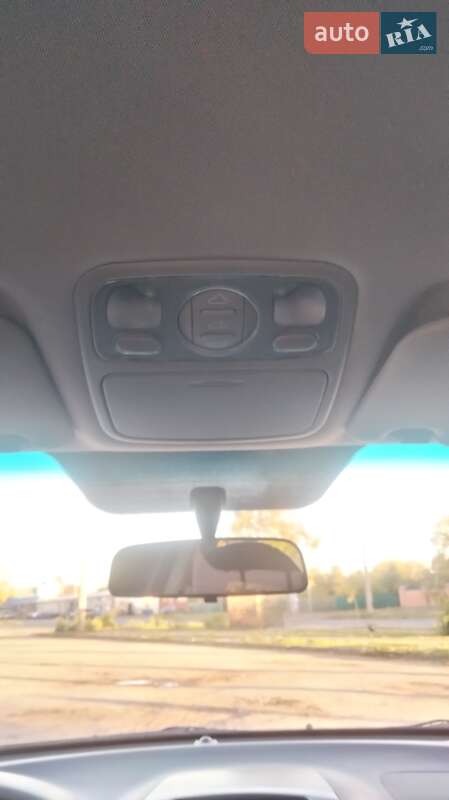 Минивэн Kia Carens 2008 в Полтаве фото 7 Минивэн Kia Carens 2008 в Полтаве