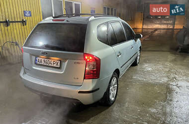 Мікровен Kia Carens 2012 в Радивиліві