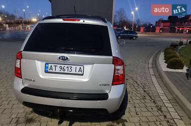 Минивэн Kia Carens 2007 в Дрогобыче