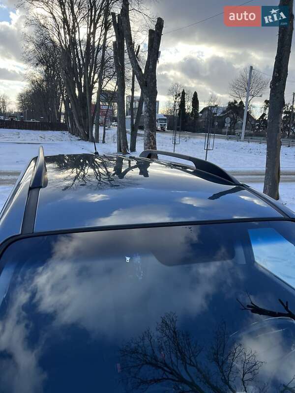 Мінівен Kia Carens 2009 в Стрию