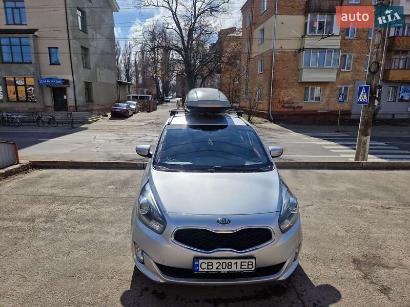 Мікровен Kia Carens 2013 в Чернігові