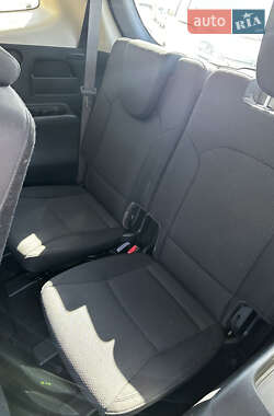 Микровэн Kia Carens 2015 в 