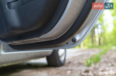 Мінівен Kia Carens 2009 в 