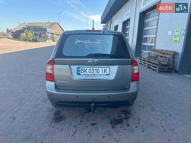 Мінівен Kia Carens 2008 в Сарнах