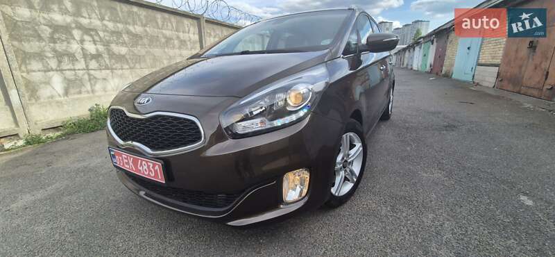 Микровэн Kia Carens 2015 в Киеве