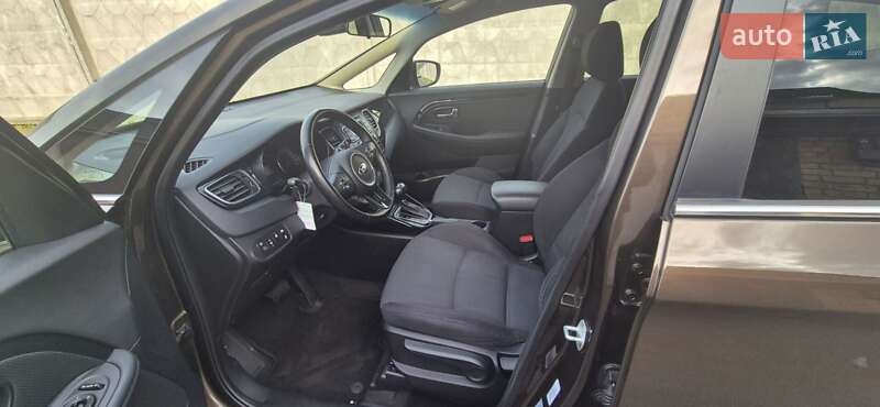 Микровэн Kia Carens 2015 в Киеве