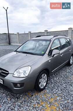 Минивэн Kia Carens 2008 в Ровно