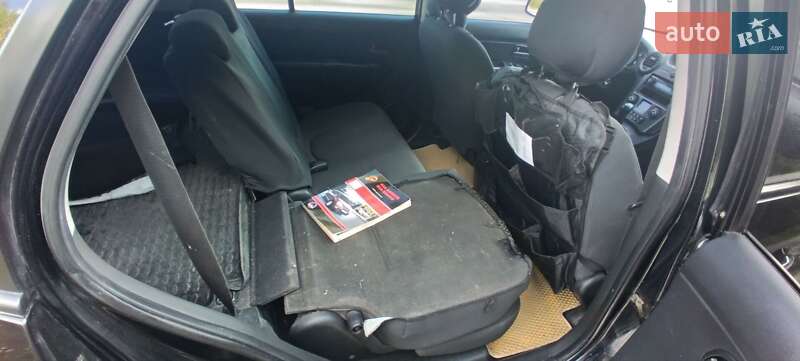 Мінівен Kia Carens 2007 в Дніпрі