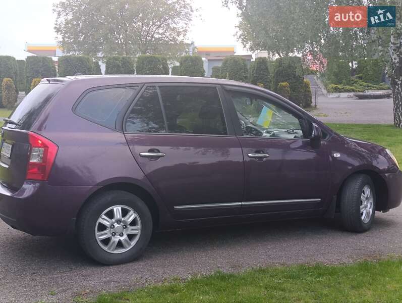 Мінівен Kia Carens 2008 в Хмельницькому