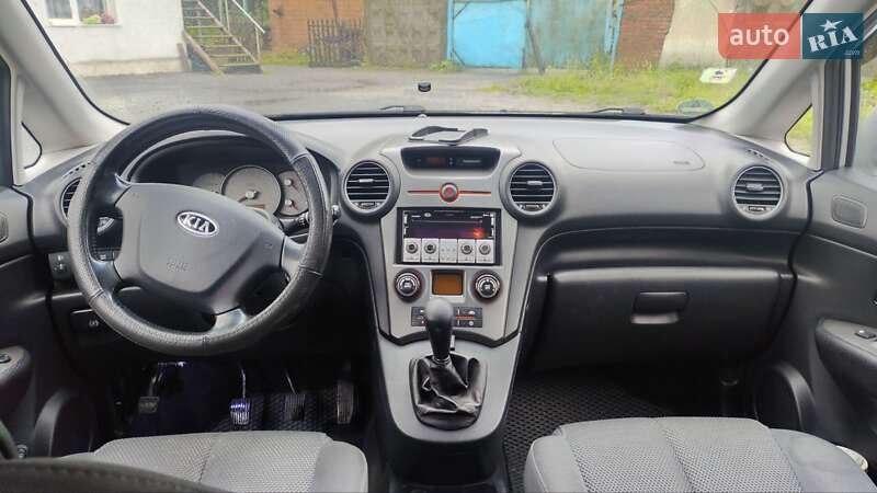 Мінівен Kia Carens 2007 в Ізяславі