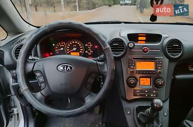 Мікровен Kia Carens 2011 в 